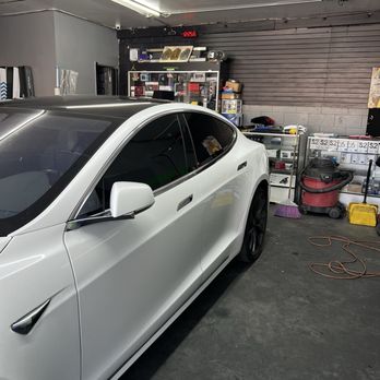 One Stop Window Tint Shop - Auto Glass Services Near Me - Los Angeles, California One Stop Window Tint Shop - Auto Glass Services Near Me - Los Angeles, California