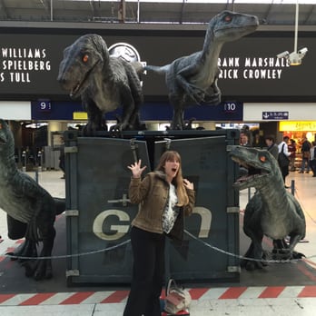 London Waterloo - Eeeeeeeekkkkkkkkk - Train Stations Near Me - London, XGL