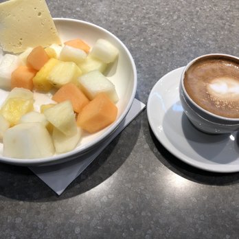 SAS Eurobonus Gold Lounge - Espresso Macchiato - Airport Lounges Near Me - Kastrup, 84