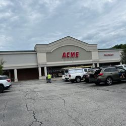 ACME Markets - Outside