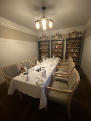 Old Surrey Restaurant by null