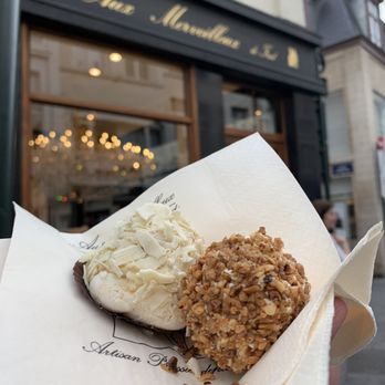 Aux Merveilleux de Fred - Patisserie/Cake Shop Near Me - Brussels, BRU Aux Merveilleux de Fred - Patisserie/Cake Shop Near Me - Brussels, BRU