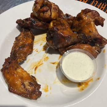 Schlafly Bankside - Smoked Wings - Brewpubs Near Me - Saint Charles, Missouri Schlafly Bankside - Smoked Wings - Brewpubs Near Me - Saint Charles, Missouri