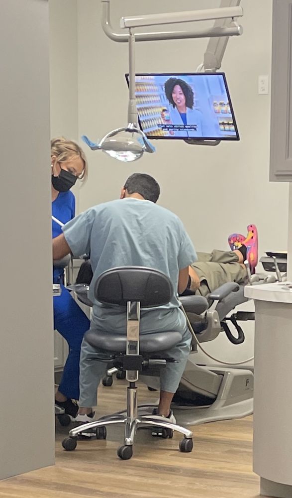 BRUSH DENTAL Updated August 2024 16 Photos & 10 Reviews 411 Ben