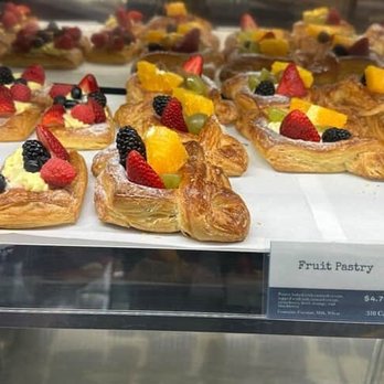 Paris Baguette - Bakeries Near Me - Los Angeles, California Paris Baguette - Bakeries Near Me - Los Angeles, California