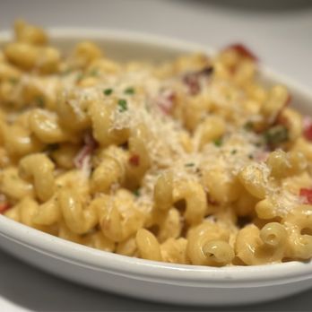 Davenport's Restaurant - Jalapeno Bacon Mac & Cheese - Seafood Near Me - Encino, California Davenport's Restaurant - Jalapeno Bacon Mac & Cheese - Seafood Near Me - Encino, California