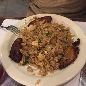 Metropol Restaurant - Chinese fried rice from the Cuban / Puerto Rican restaurant with chicken and veg - Cuban Near Me - Carolina, Puerto Rico Metropol Restaurant - Chinese fried rice from the Cuban / Puerto Rican restaurant with chicken and veg - Cuban Near Me - Carolina, Puerto Rico