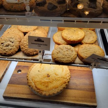 Knotts Farm Bakery - 3.00 - cookies - 3/16/23 - Bakeries Near Me - Buena Park, California
