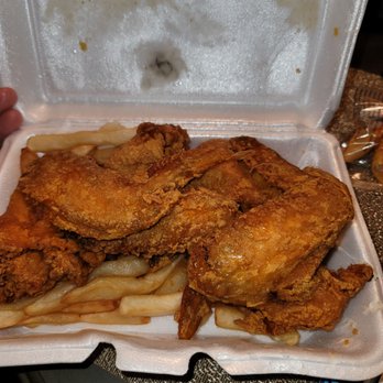 Taste Good Chinese Restaurant - Classic Chicken wings with fries - Chinese Near Me - Buffalo, New York Taste Good Chinese Restaurant - Classic Chicken wings with fries - Chinese Near Me - Buffalo, New York