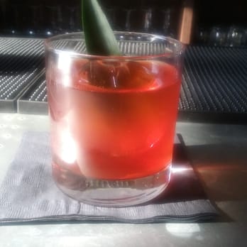 The Victor Bar - The Optimo - Cocktail Bars Near Me - Chicago, Illinois