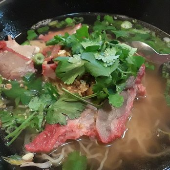 Thai Elephant Restaurant - Ba-mee Moo Dang - Thai Near Me - Atascadero, California