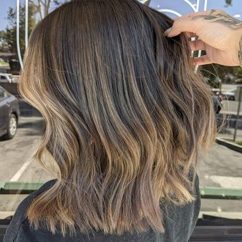 Beez Beauty Bar - Hair Salons Near Me - Diamond Bar, California