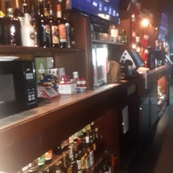 Snug Harbor - Full bar
