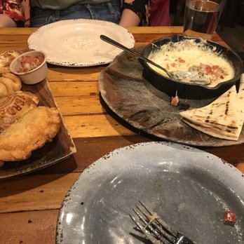 Ché - Empanada - Argentine Near Me - Cincinnati, Ohio Ché - Empanada - Argentine Near Me - Cincinnati, Ohio