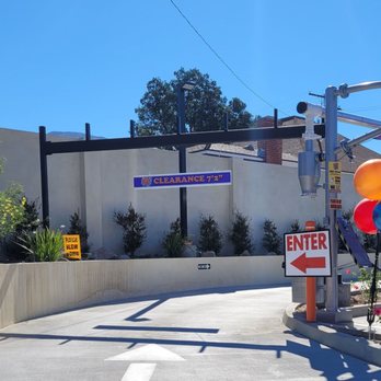 Bubble Up Express Car Wash - Entrance - Car Wash Near Me - Los Angeles, California