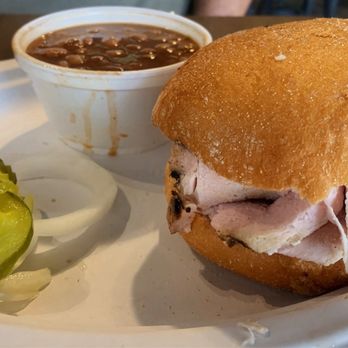Bare Bull BBQ - Barbeque Near Me - Canyon Lake, Texas