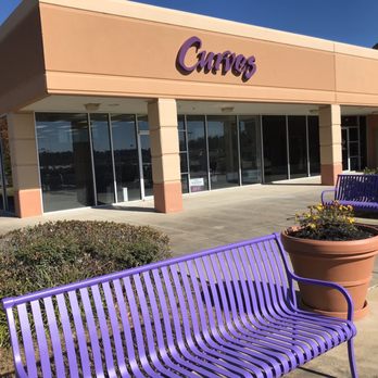Curves - Trainers Near Me - Conroe, Texas Curves - Trainers Near Me - Conroe, Texas