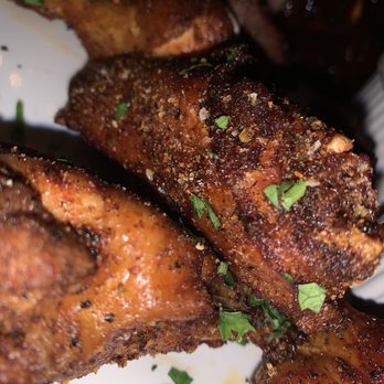 Salt + Smoke - The rub on the wings. Yum! - Bars Near Me - Saint Louis, Missouri Salt + Smoke - The rub on the wings. Yum! - Bars Near Me - Saint Louis, Missouri
