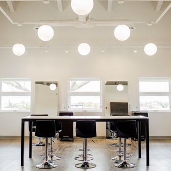 Elle Salon - 2nd floor/bridal suite - Hair Salons Near Me - Elgin, Illinois Elle Salon - 2nd floor/bridal suite - Hair Salons Near Me - Elgin, Illinois