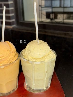 Momento Gelato and Coffee by null