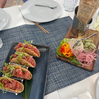 Lucky Shuck - Fish dip and tuna tacos - Seafood Near Me - Jupiter, Florida