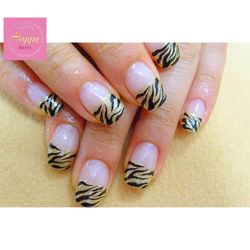 Happy Nails