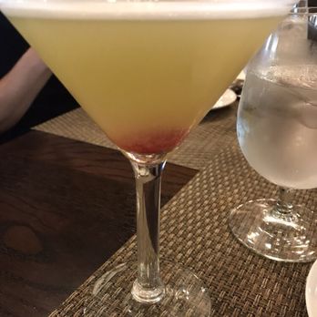The Tavern - Apple Martini - American Near Me - Salem, Massachusetts