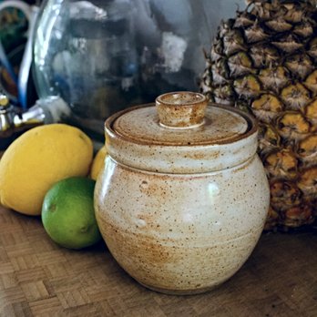 Wilson Creek Pottery - Farmhouse White Honey Pot - Arts & Crafts Near Me - Spring Green, Wisconsin Wilson Creek Pottery - Farmhouse White Honey Pot - Arts & Crafts Near Me - Spring Green, Wisconsin