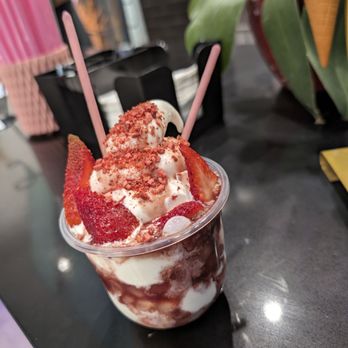 Nobibi Ice Cream - Strawberry Blush - Ice Cream & Frozen Yogurt Near Me - Eastvale, California