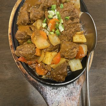 Max's Restaurant - Sizzling Caldereta - Filipino Near Me - Bakersfield, California Max's Restaurant - Sizzling Caldereta - Filipino Near Me - Bakersfield, California