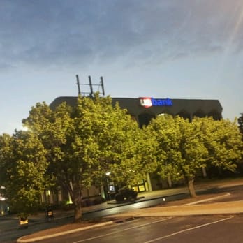 U.S. Bank Branch - Banks & Credit Unions Near Me - Fairview Heights, Illinois