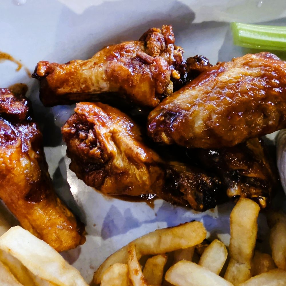 Anchor Bar - 5 Spicy BBQ Wings - Chicken Wings Near Me - Niagara Falls, New York