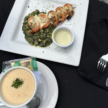 Fish Thyme - Cafes Near Me - Acworth, Georgia