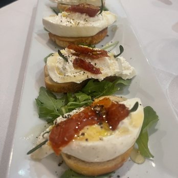 Laboratorio Kitchen - Burrata Cheese Crostini with fried prosciutto and honey. - New American Near Me - Montclair, New Jersey