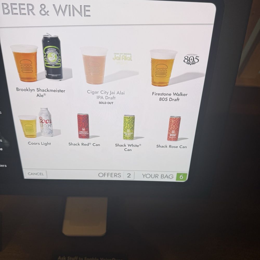 Shake Shack Long Beach - Beer & Wine - Burgers Near Me - Long Beach, California Shake Shack Long Beach - Beer & Wine - Burgers Near Me - Long Beach, California