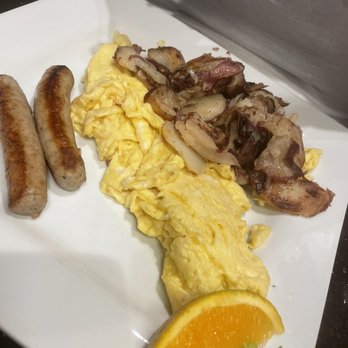Keke's Breakfast Cafe - Eggs potato and Sausage - Breakfast & Brunch Near Me - Spring Hill, Florida