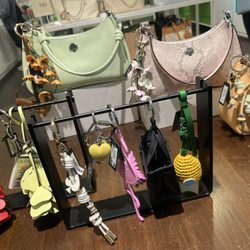 kate spade new york outlet - Purses and charms