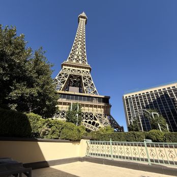 Pool Á Paris - View from Cabana 6 - Swimming Pools Near Me - Las Vegas, Nevada Pool Á Paris - View from Cabana 6 - Swimming Pools Near Me - Las Vegas, Nevada