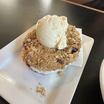Millstone At 74 Main - Peach and blueberry crisp - Caterers Near Me - New London, New Hampshire Millstone At 74 Main - Peach and blueberry crisp - Caterers Near Me - New London, New Hampshire