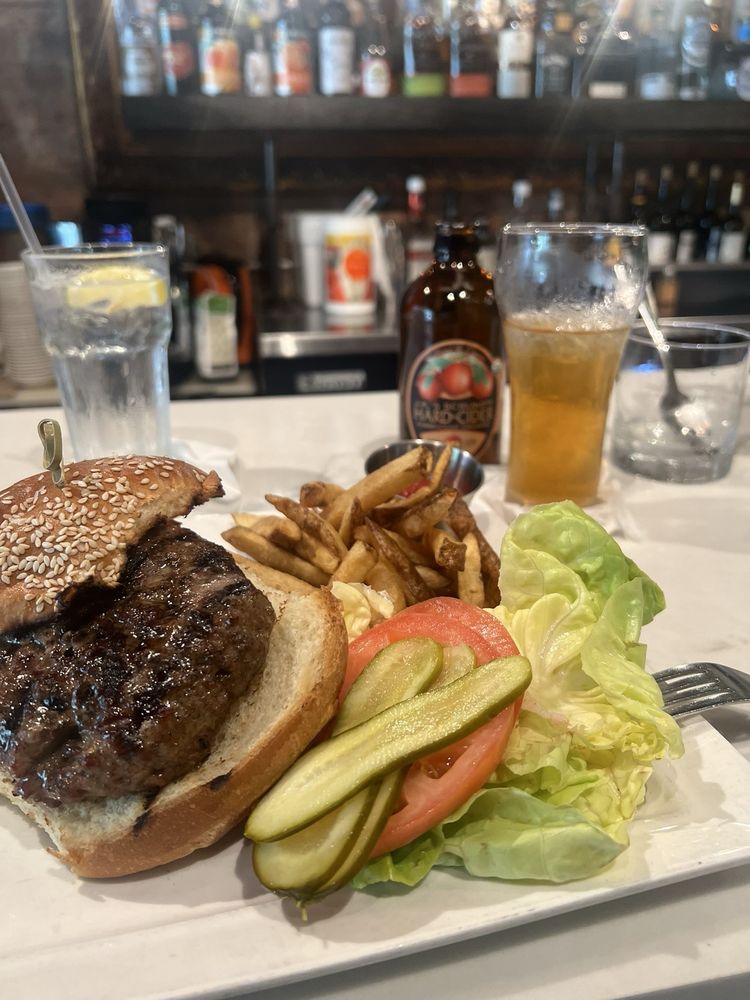 Wolf & Lamb Steakhouse