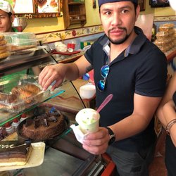 La Garrafa Nieves - Luis got Pistachio