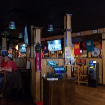 Wings Etc - Sports Bars Near Me - Eaton, Ohio