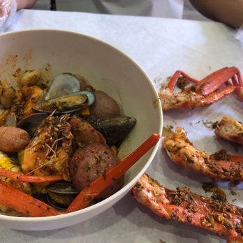 Karai Crab - Karai Combo separate to chow it down! - Seafood Near Me - Honolulu, Hawaii Karai Crab - Karai Combo separate to chow it down! - Seafood Near Me - Honolulu, Hawaii
