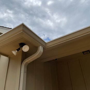 Riley's Seamless Gutters - 6 Inch Inside and Outside tabbed Corners - Gutter Services Near Me Riley's Seamless Gutters - 6 Inch Inside and Outside tabbed Corners - Gutter Services Near Me