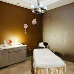 Pacific Massage & Head Spa