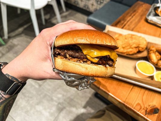 Barley and Burger Smashed by null