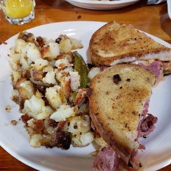 Maple Sugar & Vermont Spice - Reuben- good - Specialty Food Near Me - Mendon, Vermont