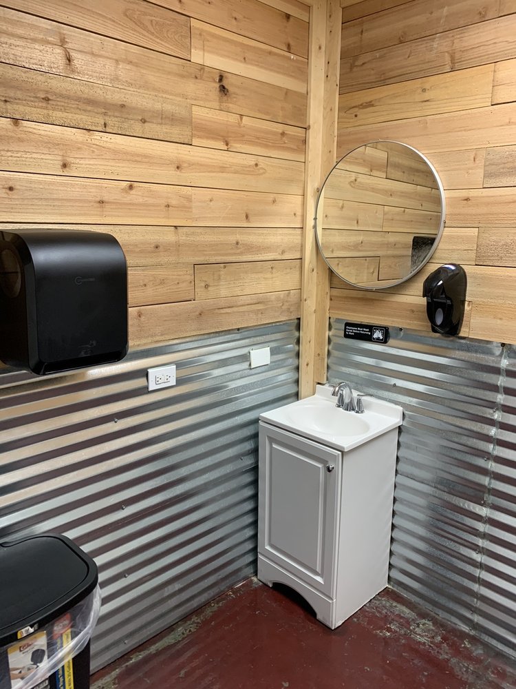 Photos of THE DIRTY DAIQUIRI Updated August 2024 49 Photos 2007 N