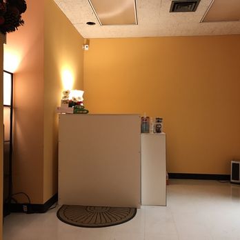 Organic Sugaring Center - Waiting Area. - Sugaring Near Me - Bethesda, Maryland Organic Sugaring Center - Waiting Area. - Sugaring Near Me - Bethesda, Maryland