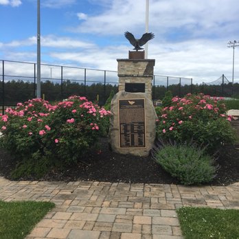 Diamond In the Pines - Parks Near Me - Coram, New York